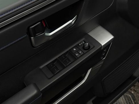 Used 2025 Toyota Tundra Platinum image 21