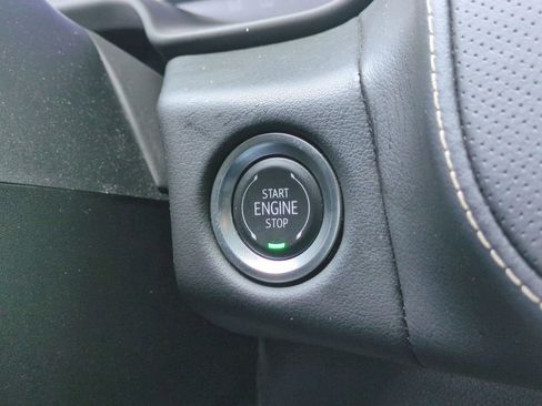 Used 2024 Chevrolet Tahoe Premier w/ Premium Package image 28