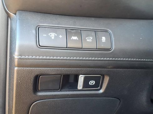 Used 2023 Hyundai Santa Fe SEL w/ Premium Package image 17