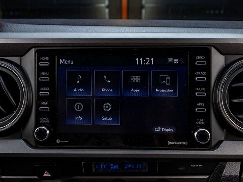 Used 2023 Toyota Tacoma TRD Off-Road image 23