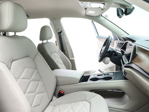 New 2026 Volkswagen Atlas SE image 73