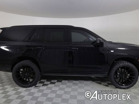 Used 2026 Cadillac Escalade Platinum Sport AWD/4WD image 4