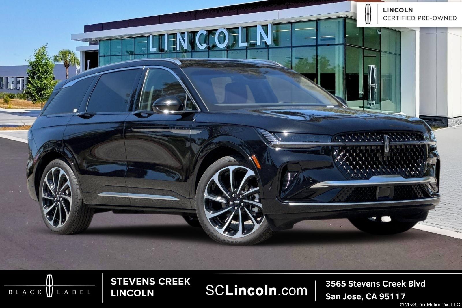 Certified 2024 Lincoln Nautilus Black Label AWD/4WD image 1