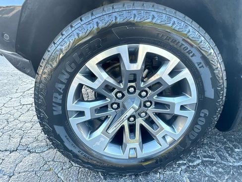 Used 2024 GMC Hummer EV 3X AWD/4WD image 12