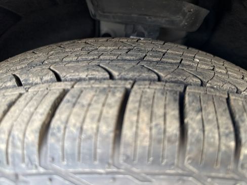 Used 2019 Chevrolet Equinox LT image 28