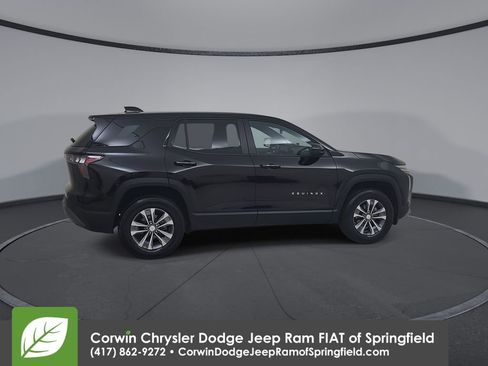 Used 2026 Chevrolet Equinox LT AWD/4WD image 16
