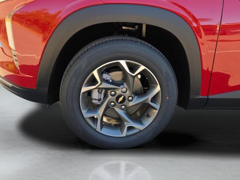 New 2026 Chevrolet Trax LT w/ Driver Confidence Package image 23