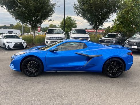 Used 2025 Chevrolet Corvette Z06 RWD image 4