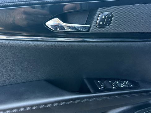 Certified 2023 Lincoln Nautilus FWD w/ Premium Package image 10
