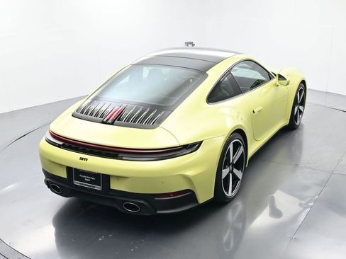 Used 2025 Porsche 911 Carrera image 36