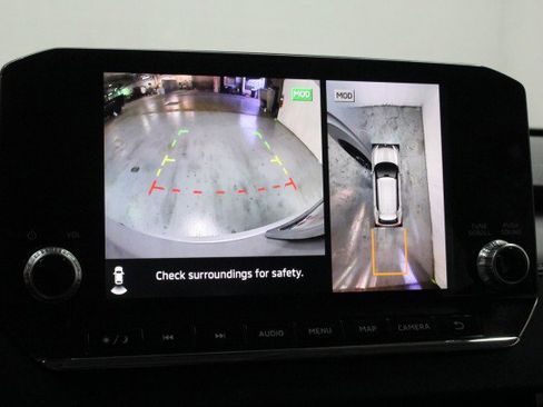 Used 2023 Mitsubishi Outlander SE image 17