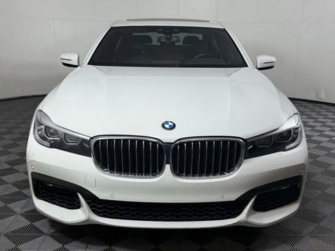 Used 2018 BMW 740i 740i image 10