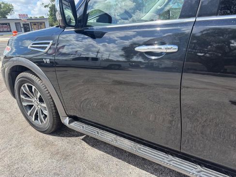 Used 2020 Nissan Armada SL w/ Premium Package RWD image 4