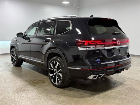 Used 2024 Volkswagen Atlas SEL Premium R-Line image 6