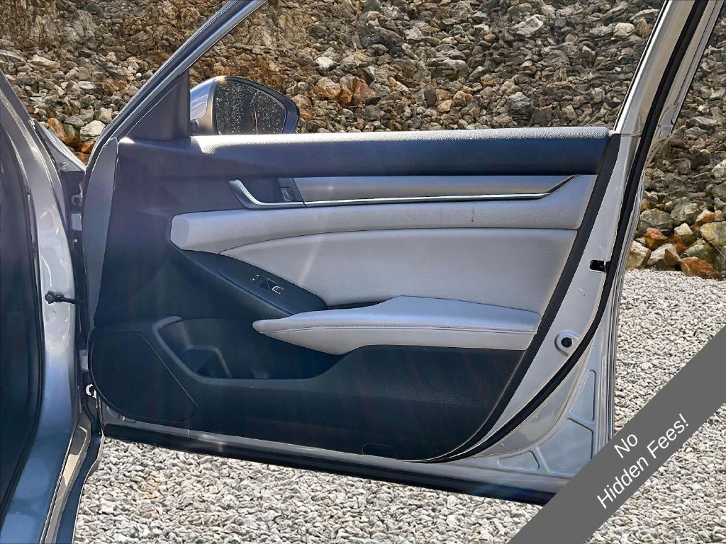 Used 2018 Honda Accord LX image 19