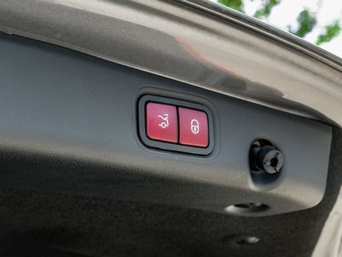 Used 2017 Mercedes-Benz E 43 AMG 4MATIC Sedan image 64