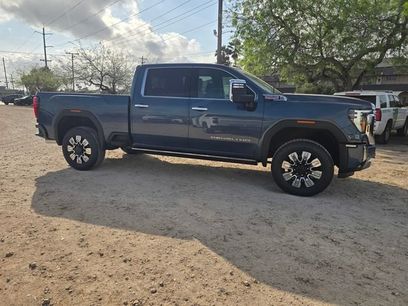 New 2026 GMC Sierra 2500 Denali w/ Denali Reserve Package