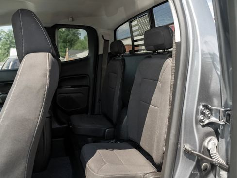 Used 2021 Chevrolet Colorado LT w/ LT Convenience Package RWD image 8
