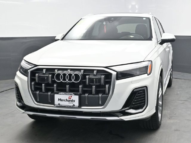Used 2025 Audi Q7 3.0T Premium Plus AWD/4WD image 2