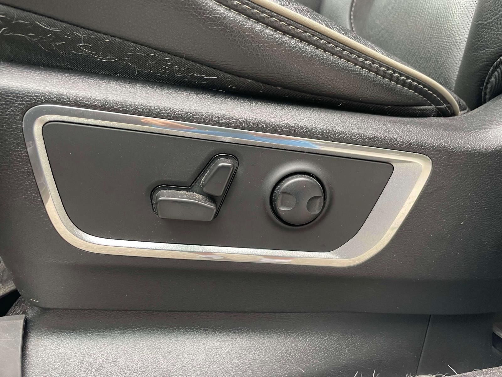 Used 2022 RAM 1500 Laramie AWD/4WD image 18