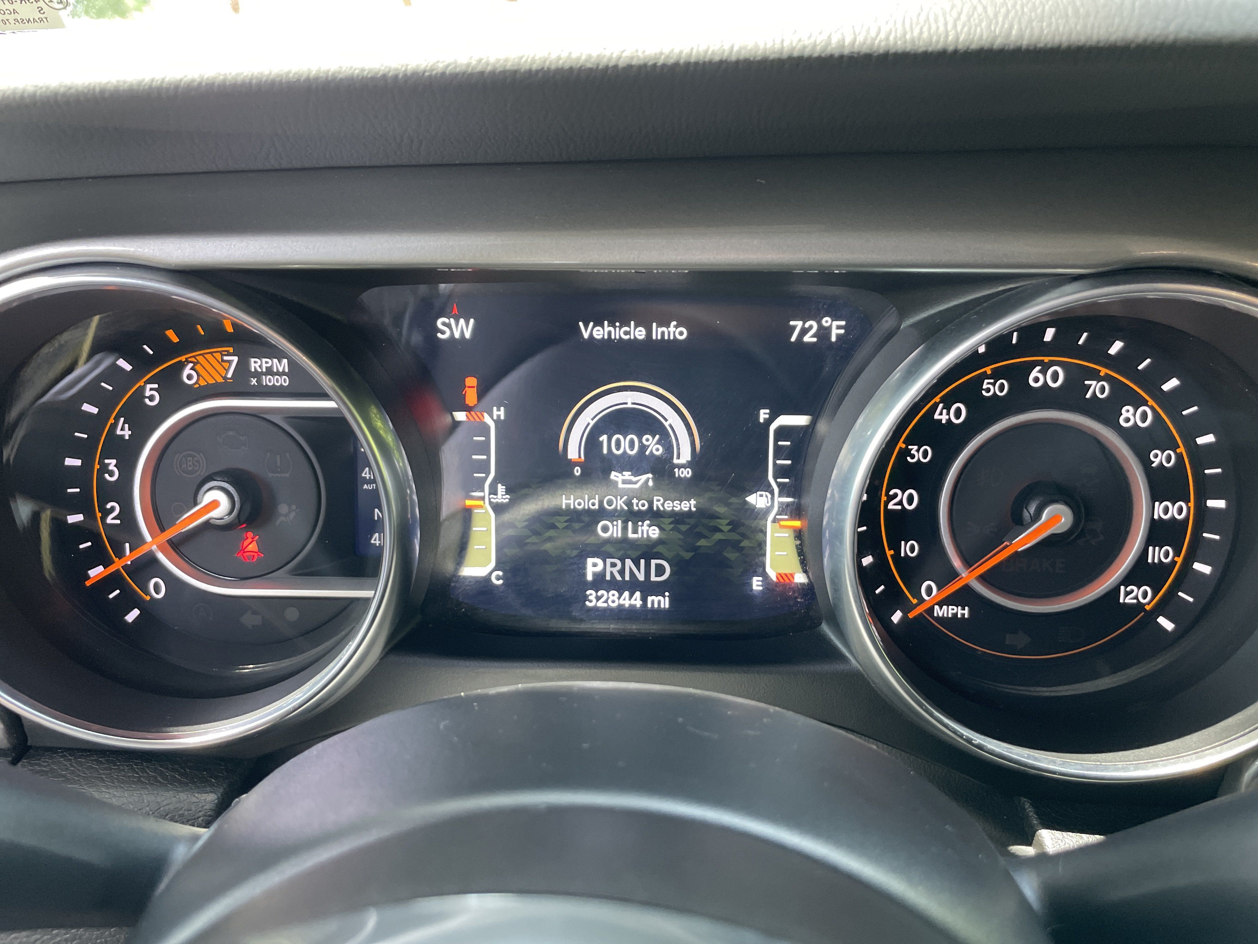 Used 2022 Jeep Wrangler Unlimited Sahara w/ LED Lighting Group AWD/4WD image 20