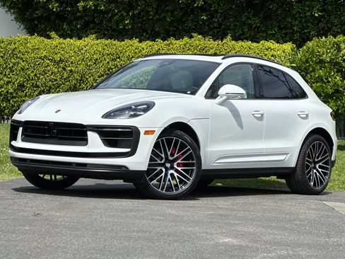 New 2026 Porsche Macan S AWD/4WD image 1