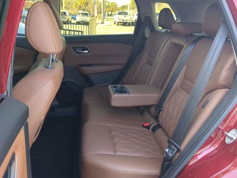 Certified 2024 Nissan Rogue Platinum w/ Platinum Premium Package AWD/4WD image 13