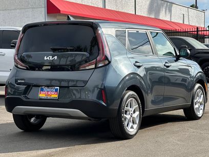 Used 2025 Kia Soul LX w/ LX Technology Package