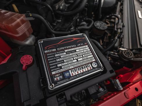 Used 2018 Chevrolet Camaro ZL1 RWD image 19