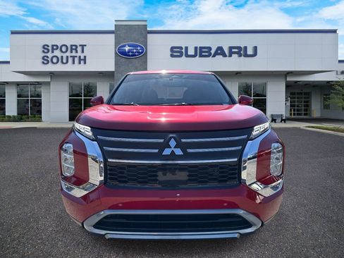 Used 2025 Mitsubishi Outlander SE image 9