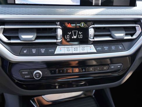 Certified 2024 BMW X3 xDrive30i w/ Premium Package image 17