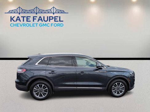 Used 2023 Lincoln Nautilus AWD w/ Premium Package image 8