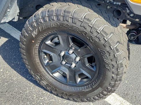 Used 2021 Jeep Gladiator Mojave AWD/4WD image 8