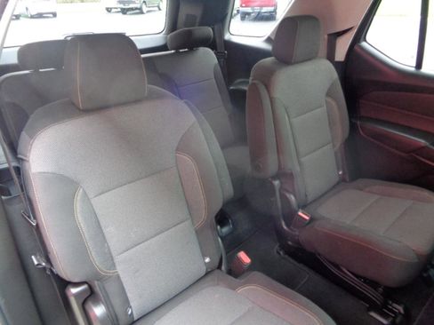 Used 2020 Chevrolet Traverse LT w/ Driver Confidence II Package image 14