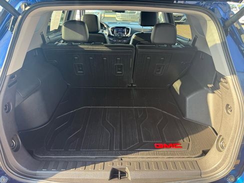 Used 2023 GMC Terrain SLT w/ LPO, Floor Liner Package image 15