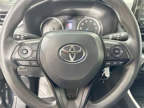 Used 2021 Toyota RAV4 LE w/ Carpet Mat Package (TMS) image 18