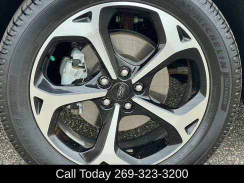 Used 2023 Ford Escape ST-Line Elite image 7