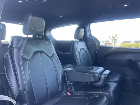 New 2026 Chrysler Pacifica Select image 28