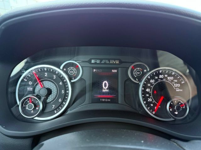 Used 2026 RAM 2500 Big Horn AWD/4WD image 16