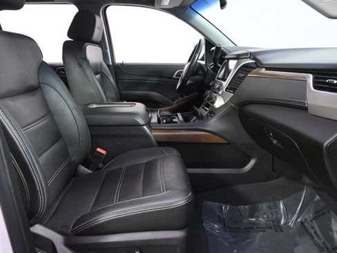 Used 2019 GMC Yukon XL Denali w/ Denali Ultimate Package AWD/4WD image 16