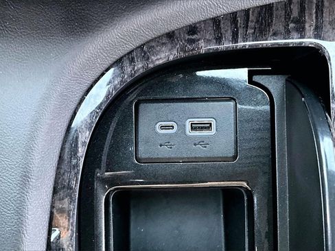 Certified 2023 Cadillac Escalade Premium Luxury w/ Performance Package image 26