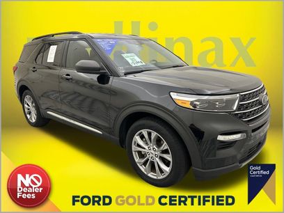 Certified 2022 Ford Explorer XLT w/ Equipment Group 202A