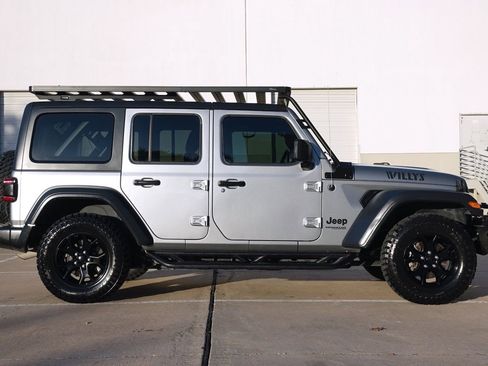 Used 2020 Jeep Wrangler Unlimited Sport image 12