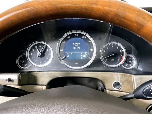 Used 2011 Mercedes-Benz E 350 4MATIC Wagon image 19