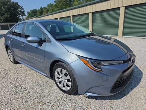 Certified 2025 Toyota Corolla LE FWD image 8