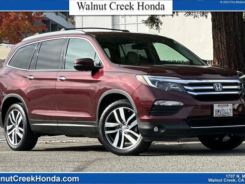 Used 2017 Honda Pilot Elite image 1