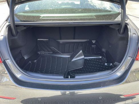 Used 2023 Mercedes-Benz C 300 C 300 image 10