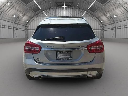 Used 2015 Mercedes-Benz GLA 250 4MATIC image 4