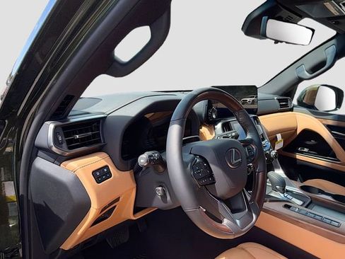 New 2026 Lexus LX 700h Luxury image 38