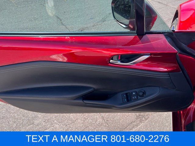 Used 2023 MAZDA MX-5 Miata Grand Touring RWD image 13